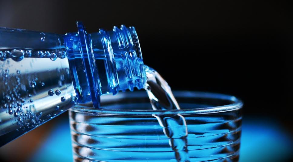 personalizado Logro columpio Peligros de reutilizar las botellas de agua y hacer un uso inadecuado de  los tuppers - Kidshome